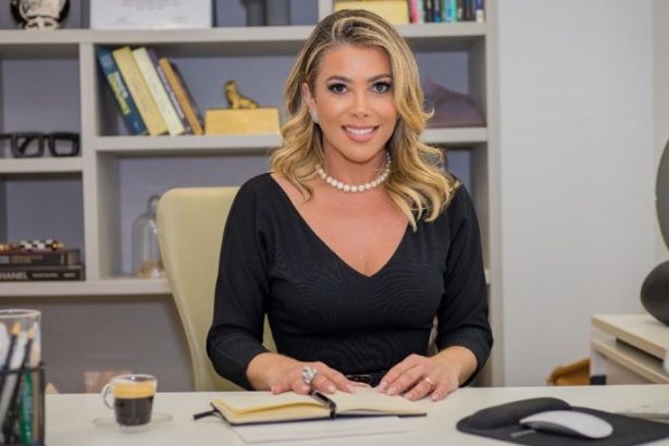 Cláudia Angélica Martinez