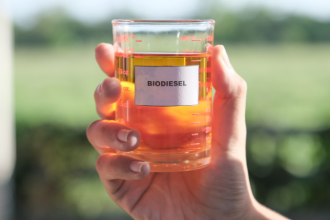 Fernando Trabach aponta o biodiesel como alternativa viável para reduzir emissões no transporte de cargas.
