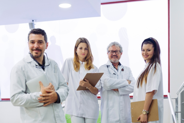 O Instituto IBDSocial reforça que ouvir com atenção qualifica o atendimento e humaniza a relação com o paciente.