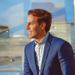 A elegância do essencial: como Ian dos Anjos Cunha transforma simplicidade em soluções que destravam desafios complexos.