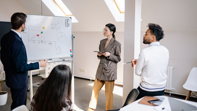Entenda com Victor Boris Santos Maciel por que a governança é decisiva para a longevidade e estabilidade das empresas familiares.