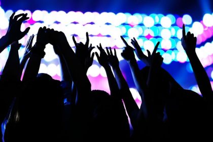 Show de Shakira no Rio promete revolucionar experiência ao vivo com palco tecnológico e imersivo