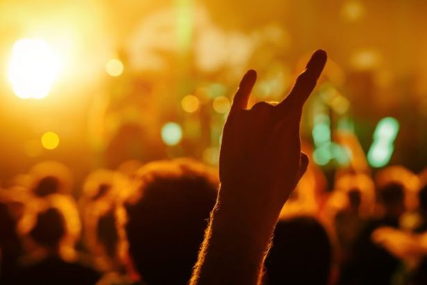O Impacto do Death Metal na Música Extrema e a Resiliência do Underground